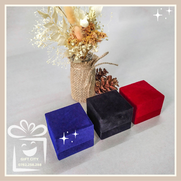 Pin cài áo quốc huy