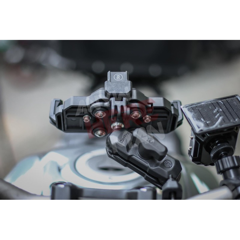 Giá đỡ điện thoại cao cấp chống rung, shock OSOPRO chính hãng cho xe máy, motor