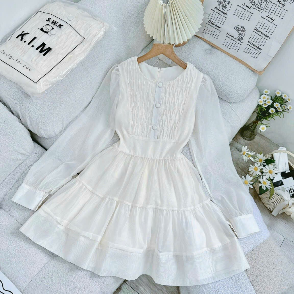 Đầm babydoll xòe nút bọc dài tay