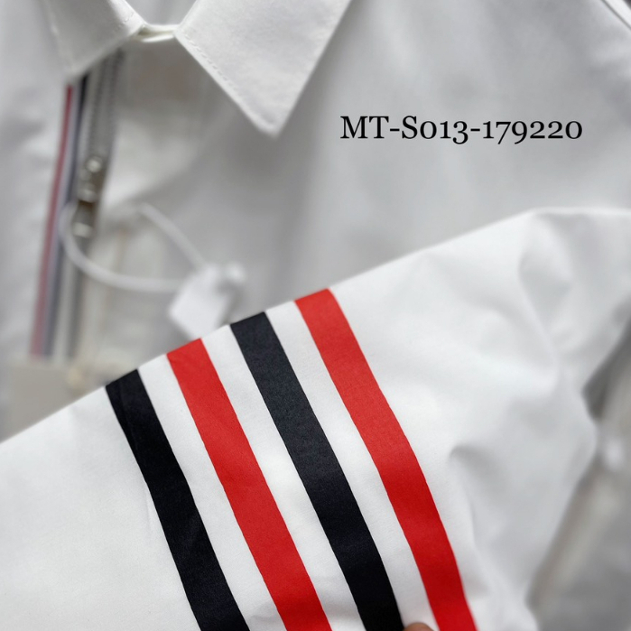 Sơ Mi Thom 4 Vạch Tay Chất Vải Lụa Bóng Bản NEww 2023 | BigBuy360 - bigbuy360.vn