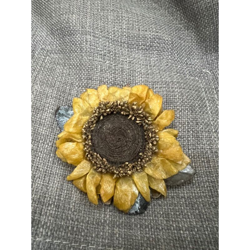 Thanh lý cài áo bằng da thật