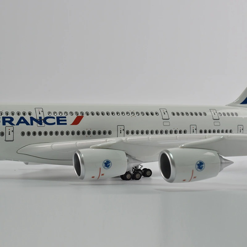 Mô hình máy bay Air France Airbus A380 47cm 1:160 có đèn led tự động theo tiếng vỗ tay hoặc chạm MB47027
