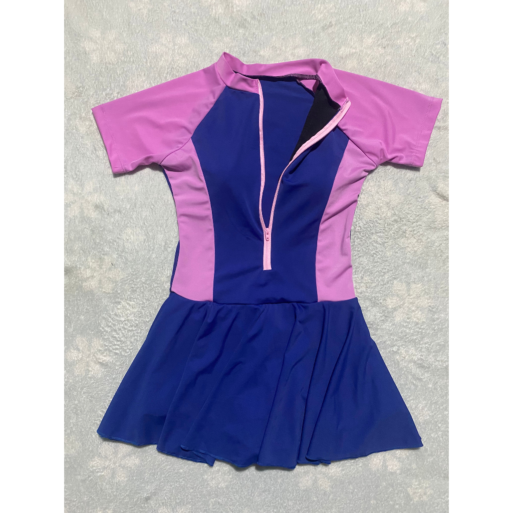 Bikini đồ bơi đi biển một mảnh dây kéo trước phối trắng, xanh rêu tay ngắn form váy BIKINISUNSHINE