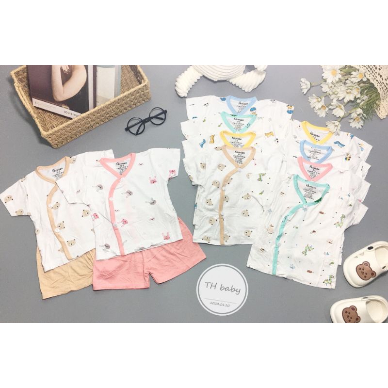 Bộ cộc tay sơ sinh khuy lệch phối quần màu