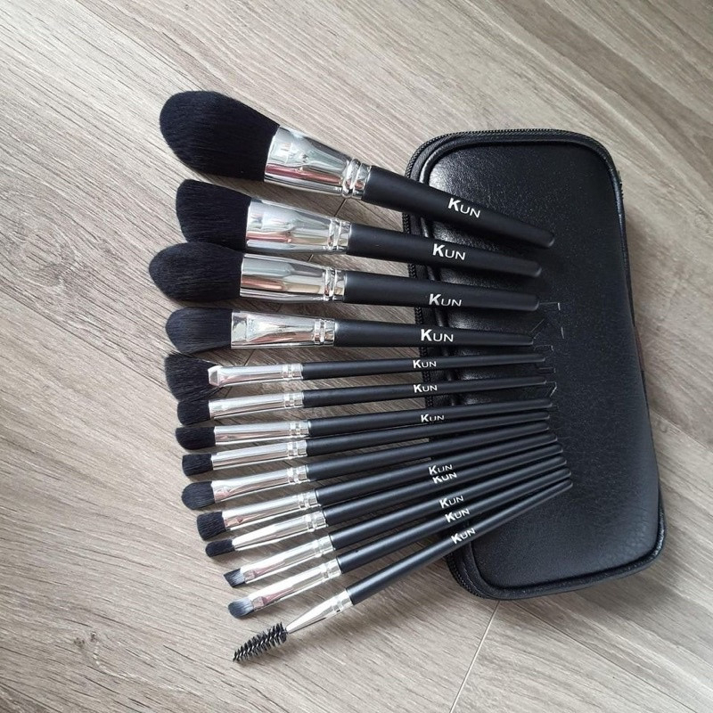 Bộ Cọ KUN Kèm Bao Da 14 Cây Sang Chảnh chất lông thú siêu mềm mịn chuyên dùng  cho các  Makeup