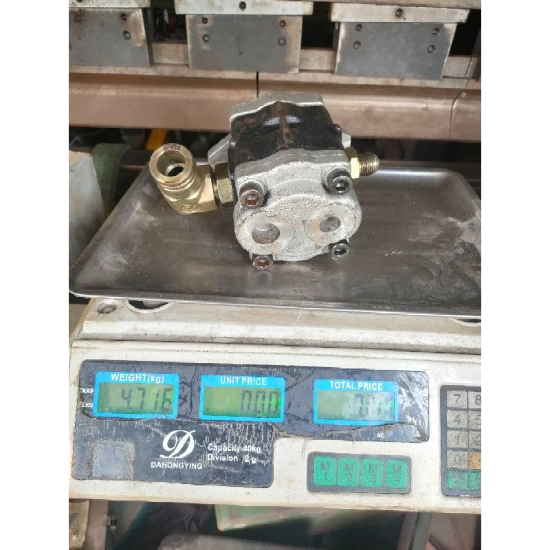 Đầu bơm cao áp thủy lực hàng tháo máy Nhật