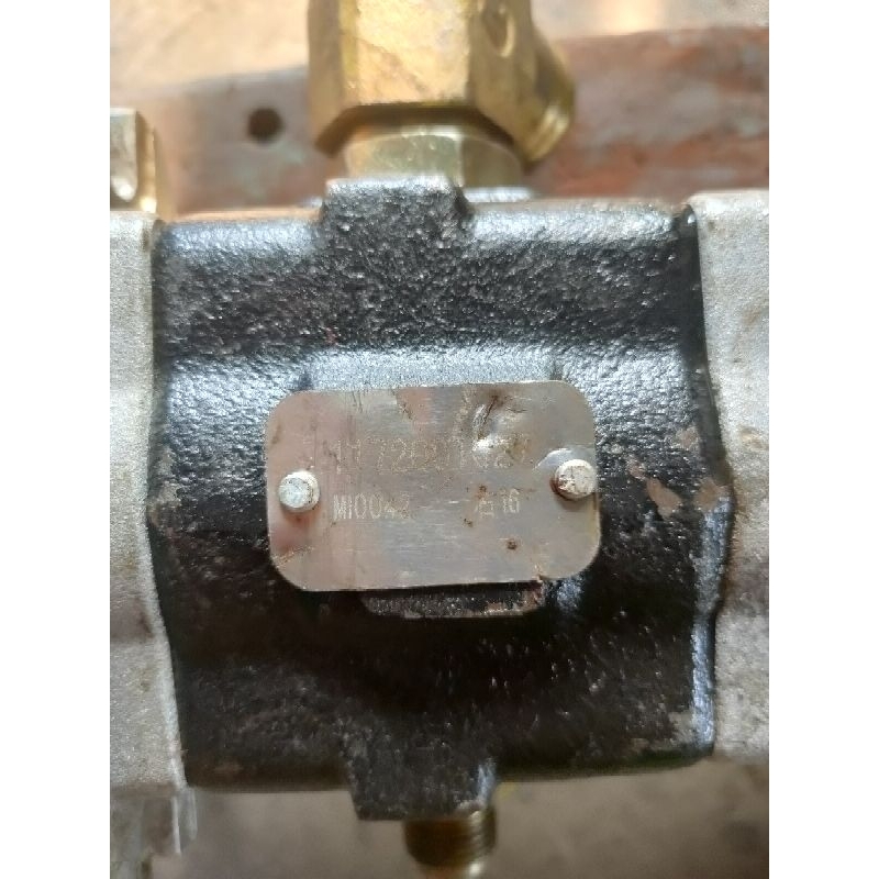 Đầu bơm cao áp thủy lực hàng tháo máy Nhật