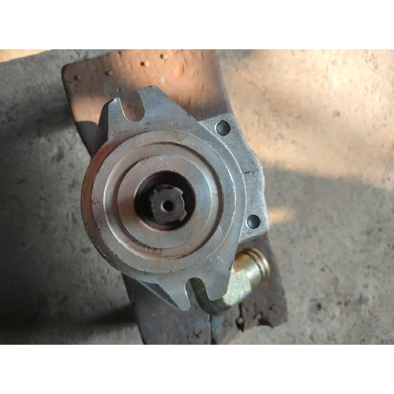 Đầu bơm cao áp thủy lực hàng tháo máy Nhật