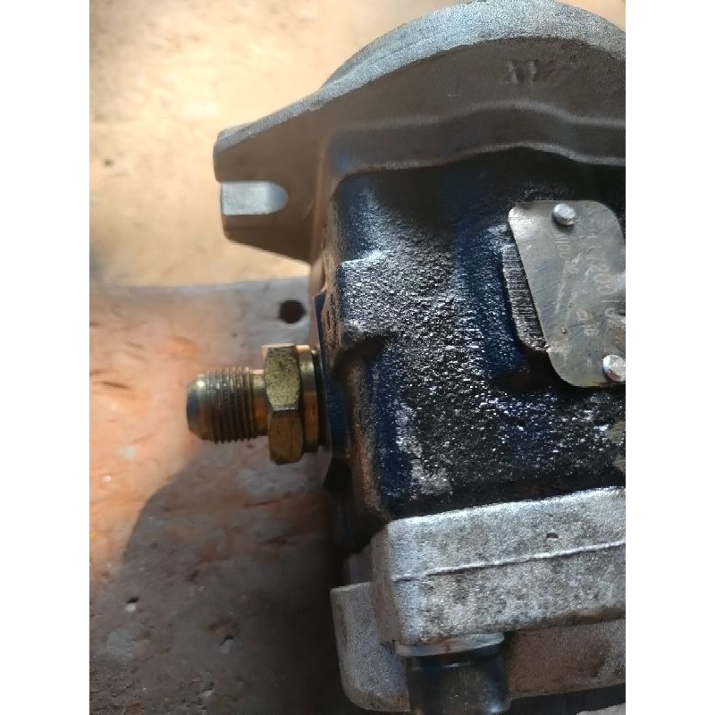 Đầu bơm cao áp thủy lực hàng tháo máy Nhật