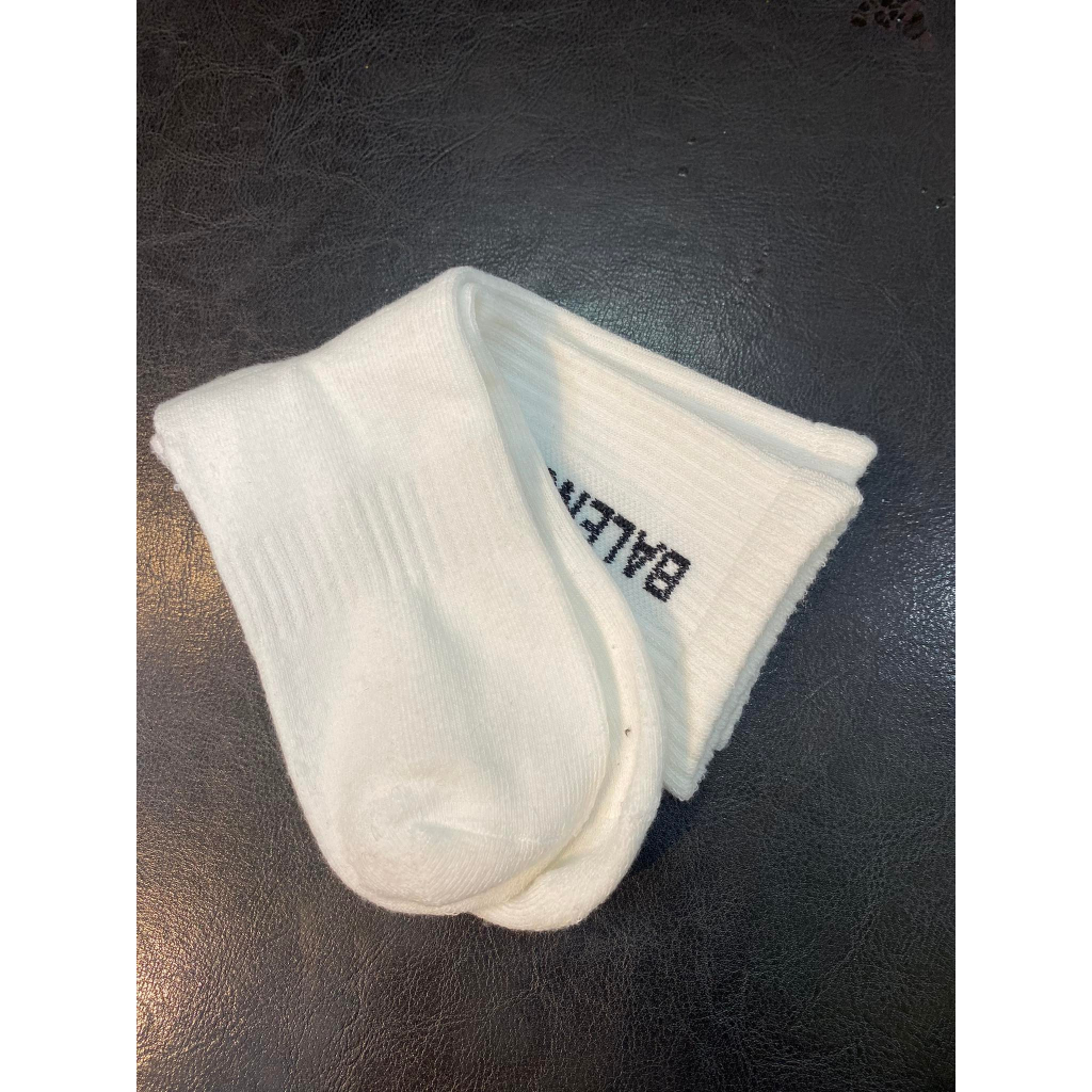 Tất vớ thể thao Balen cotton lót lông cao dài cổ Trắng Đen, nam nữ unisex
