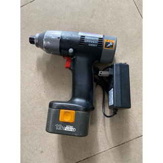 Máy bắn vít  national  EZT601 DC12V và EZ6501 lên pin lion . Bao chạy
