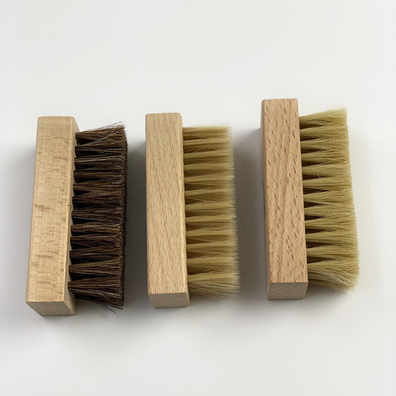 Bàn chải đánh giày lông heo, lông ngựa & lông nhựa PP HASA phiên bản cho giày vải sneaker BCDG17 chính hãng