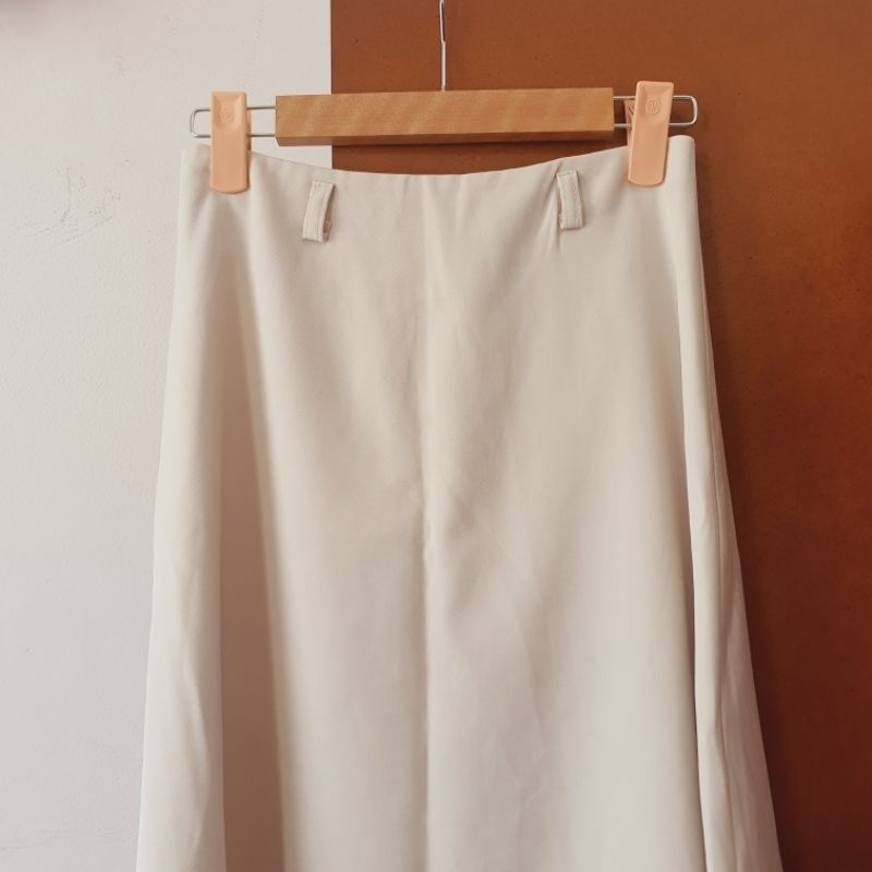 Chân váy vintage trắng kem hai lớp hiệu Ziqing dáng xòe - em và nắng