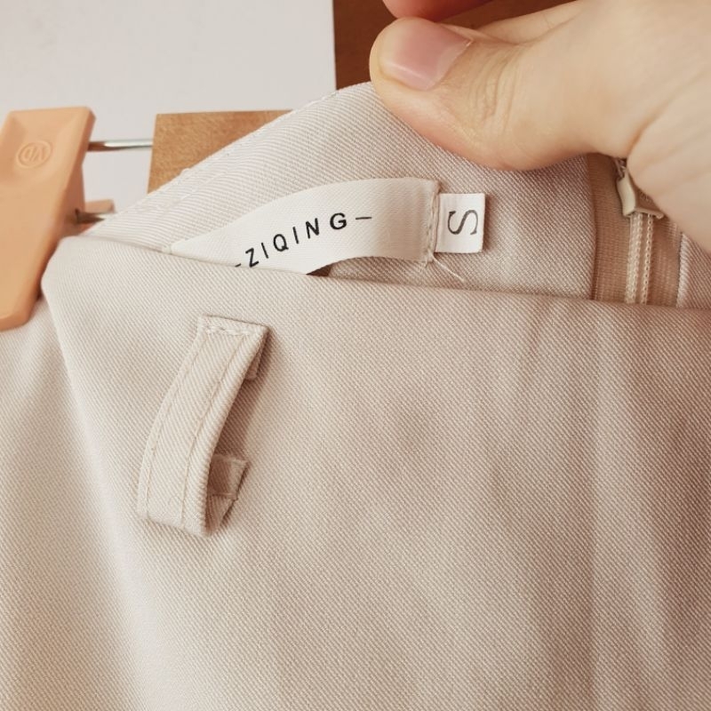 Chân váy vintage trắng kem hai lớp hiệu Ziqing dáng xòe - em và nắng