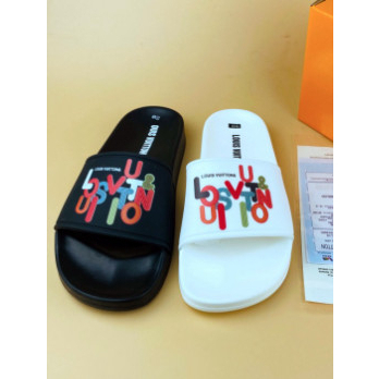 Dép nam LV dép nam quai ngang mẫu mới nhất 2 màu trắng đen quai cao su mềm mại hót 2023 | BigBuy360 - bigbuy360.vn