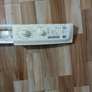 Bo mạch hiển thị điều khiển máy giặt Electrolux 10751 tháo máy OK