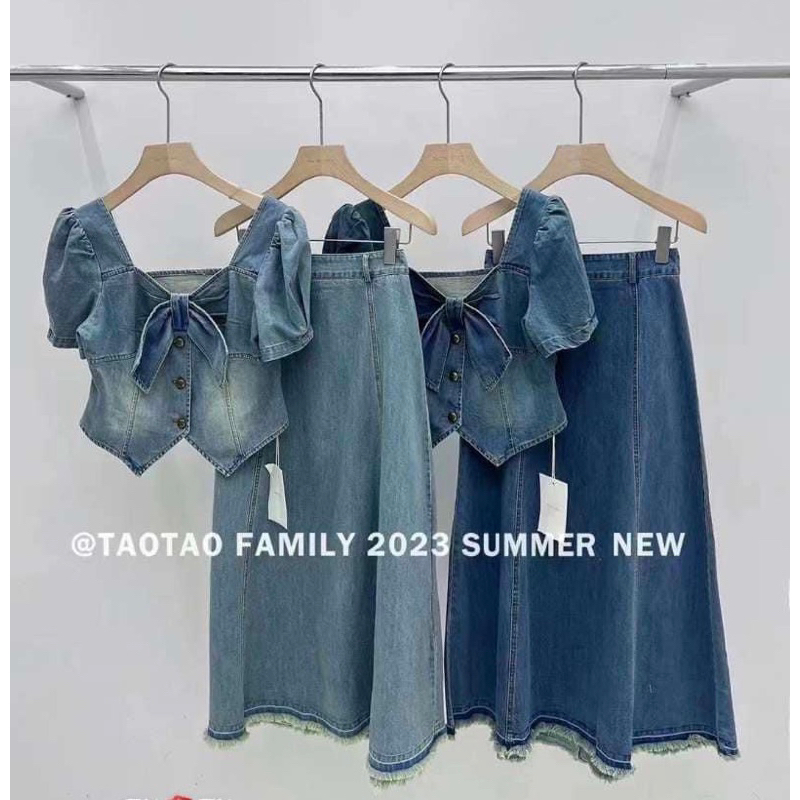 (VIDEO+ẢNH SHOP CHỤP) SET JEAN DENIM ÁO CỔ U NƠ NGỰC TAY BỒNG VẠT NHỌN KÈM CHÂN VÁY JEAN MIDI DÁNG DÀI CHẤT BÒ MỀM ĐẸP.