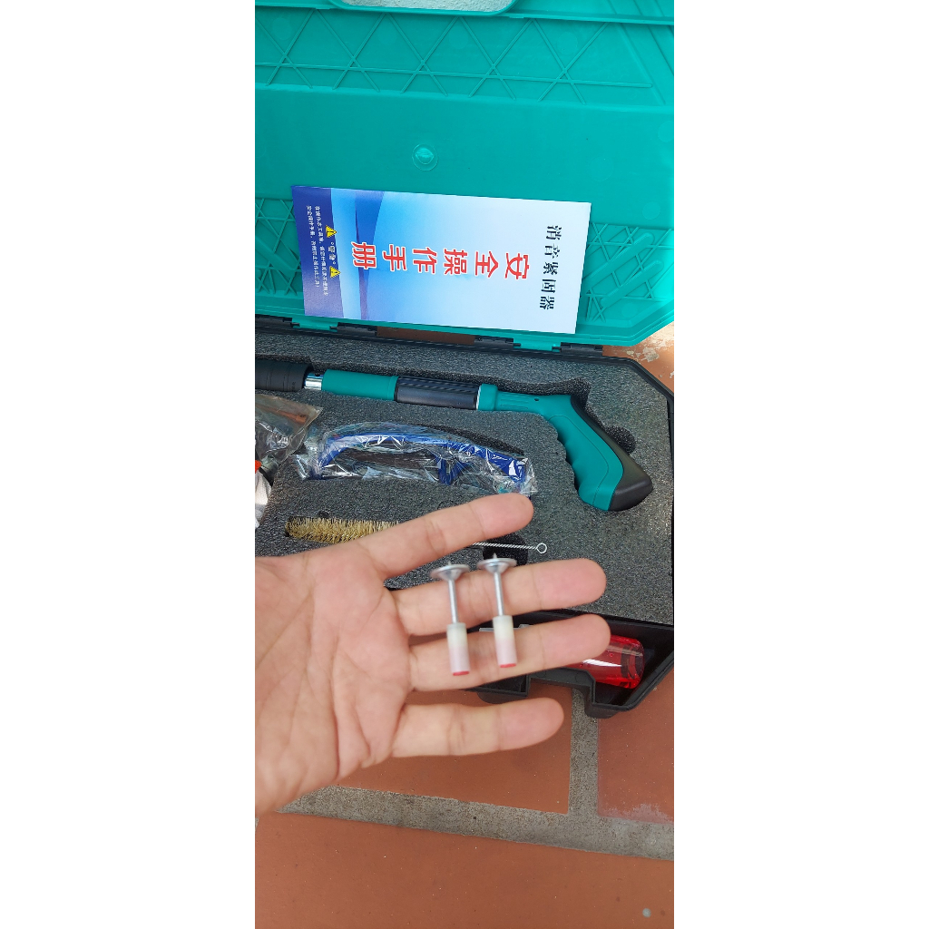Súng Bắn Đinh Hạt Nổ Bê Tông Ty Trần Thạch Cao , Tôn , Sắt , Gỗ