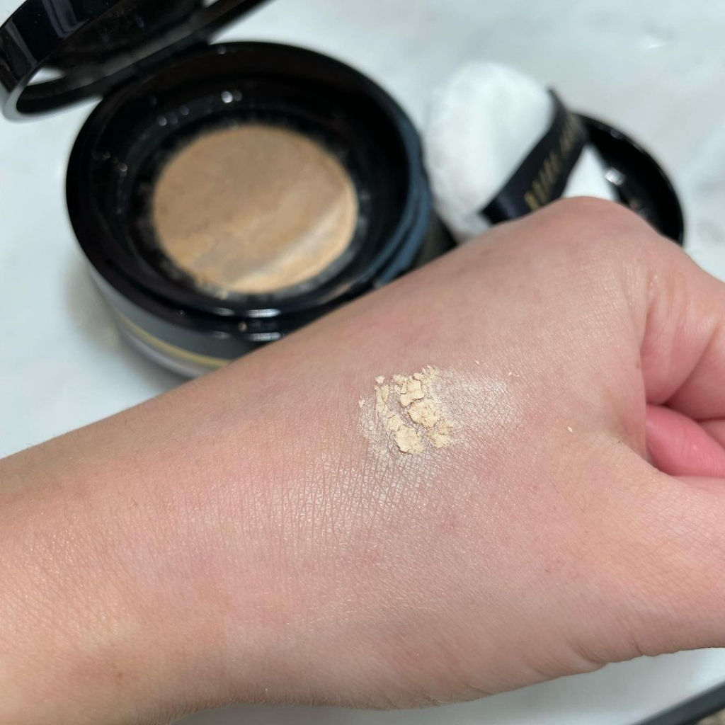 NEW 2023 - Phấn Phủ Bột Đông Trùng Hạ Thảo 24H Cố Định Makeup Trong Suốt Bobbi Brown Luxe Radiance Loose Powder 10g