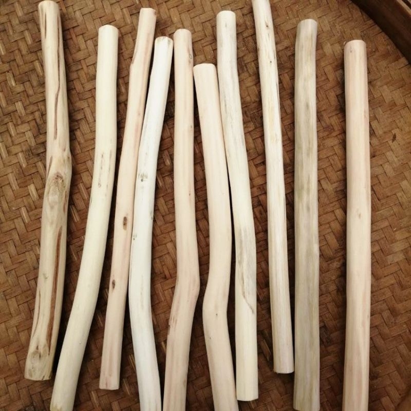 Khúc gỗ tự nhiên dùng trang trí nhà, quán cafe, khách sạn