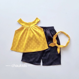 Bộ bà ba cổ yếm chấm bi bé gái