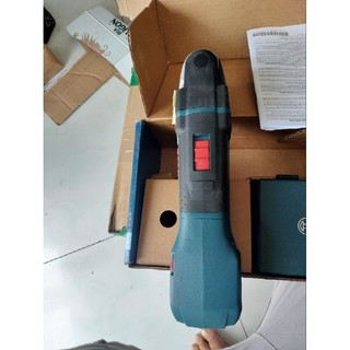 cắt rung bosch 18v