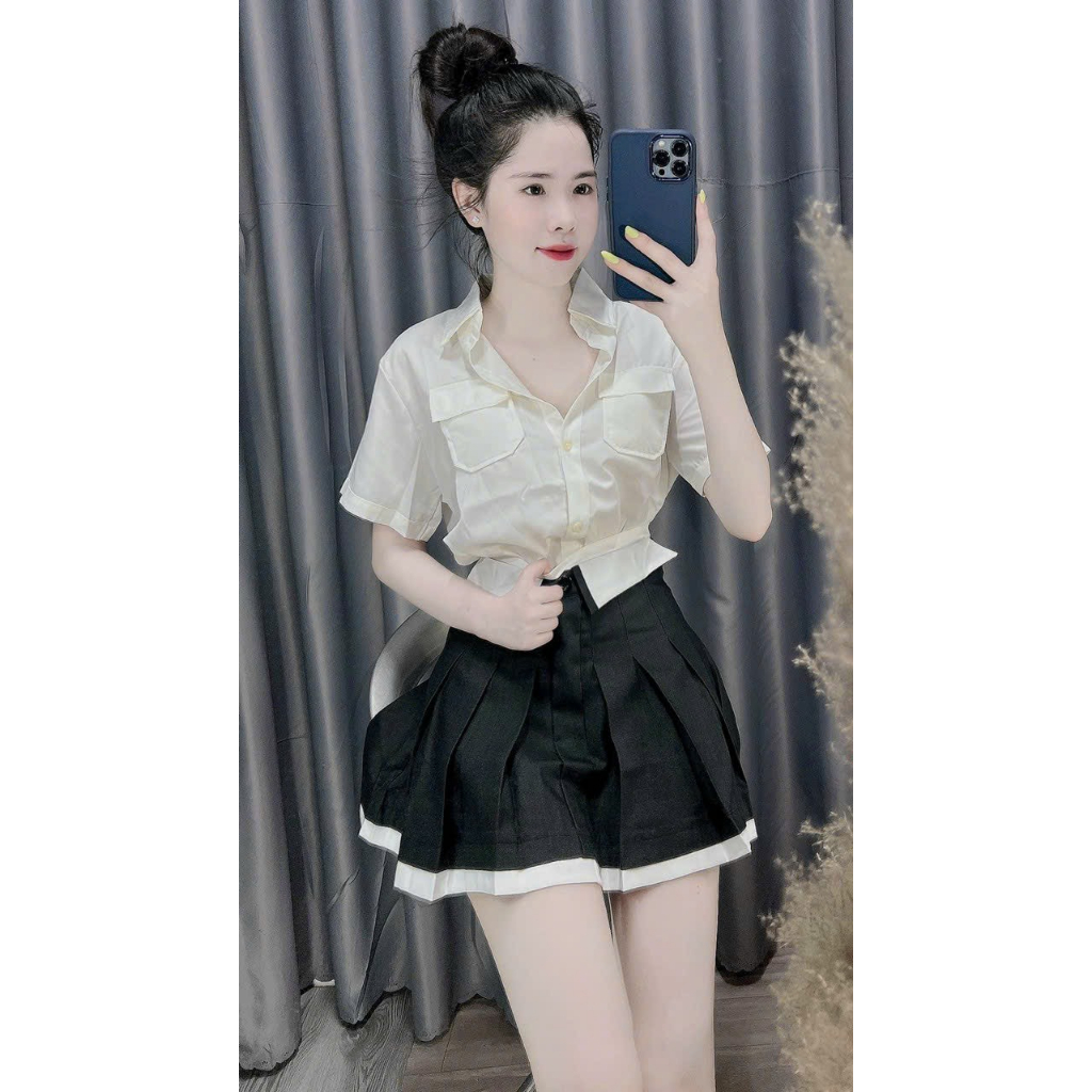 áo sơ mi croptop túi ngực, chân váy tennis gập trắng lưng viền trắng