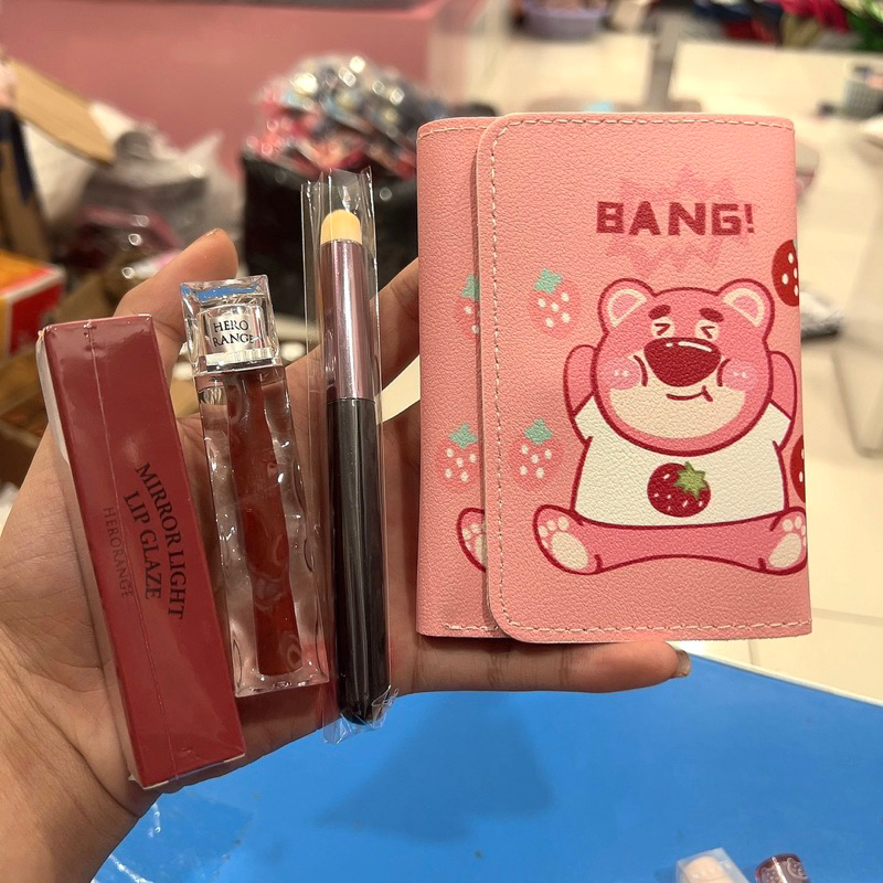 Combo son + ví + quà tặng