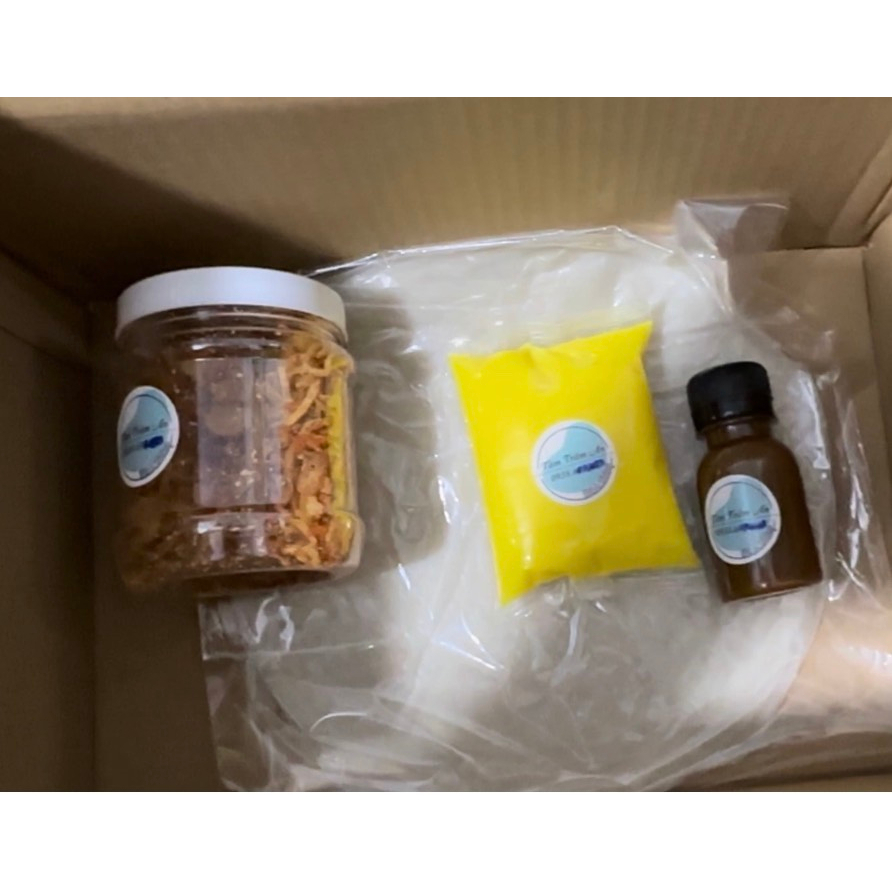 Combo bánh tráng phơi sương 200g, 100g muối hành phi,100g bơ trứng gà, 1 chai sốt me 80g