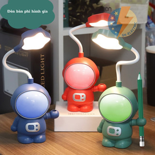 Đèn bàn led cổng usb hình phi hành gia kèm gọt bút chì