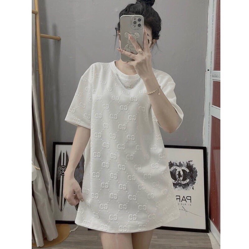 Áo Phông Xốp Vân G Dây Xích Hot Hit Form Rộng Đẹp 2 Màu Đen Trắng