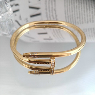 Vòng tay mạ Titan hình Đinh uốn cong
