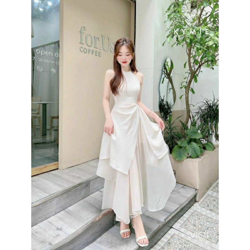 Đầm Yếm Xếp Ly Xòe