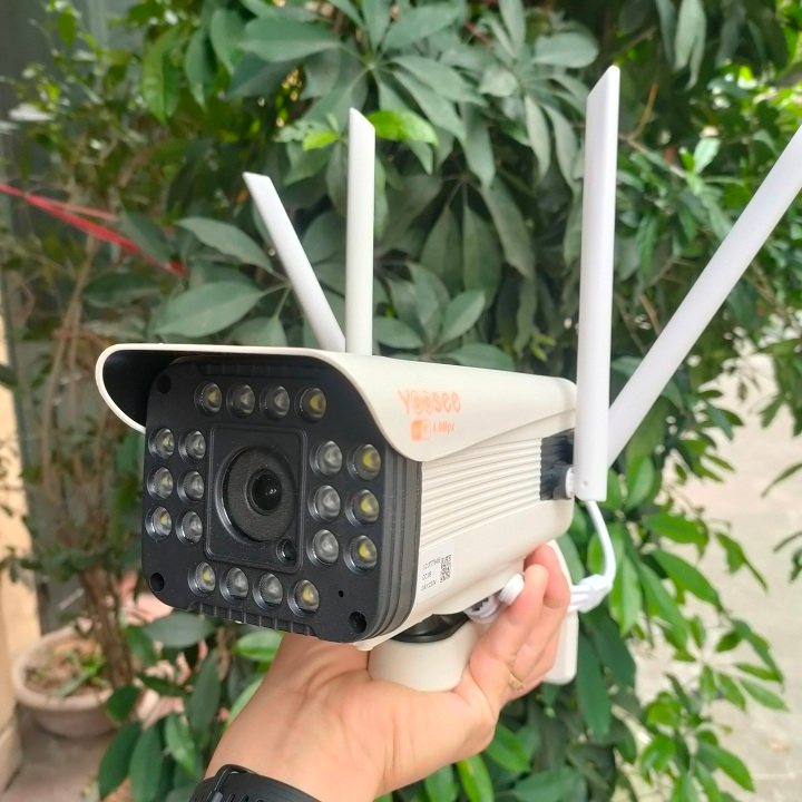Camera ngoài trời yoosee thân xoay 4 râu 20led quay quét 360 độ, siêu nét, chịu mưa nắng, có màu ban đêm