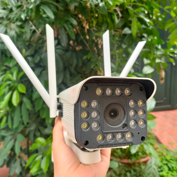 Camera ngoài trời yoosee thân xoay 4 râu 20led quay quét 360 độ, siêu nét, chịu mưa nắng, có màu ban đêm