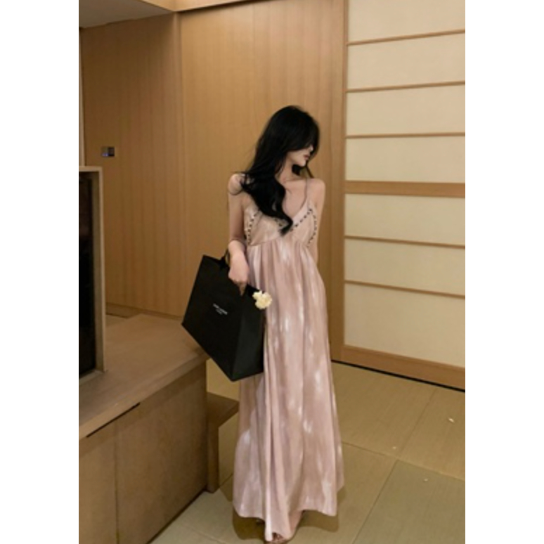 Đầm maxi hở lưng kết đá quyến rũ