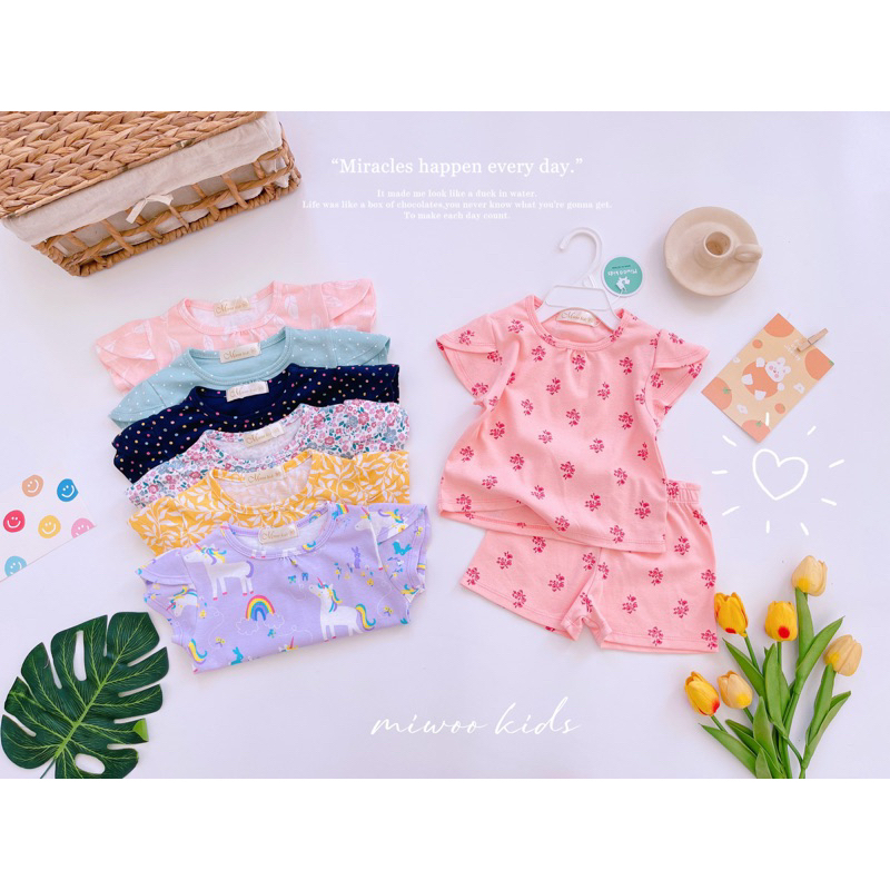 Bộ cộc tay chikobebe cho bé tay hến xinh nha