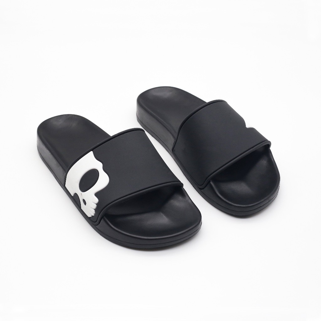 Dép lê thời trang quai ngang nam đẹp đầu lâu.Hàng sẵn kho từ 38-43