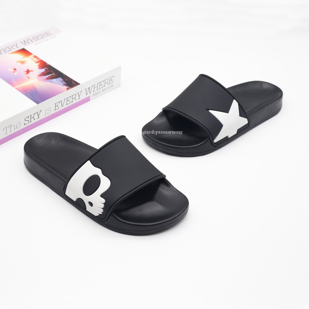 Dép lê thời trang quai ngang nam đẹp đầu lâu.Hàng sẵn kho từ 38-43