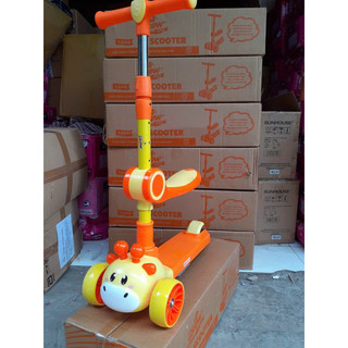 Xe trượt scoter có yên xe có đèn cho bé hkm giá rẻ