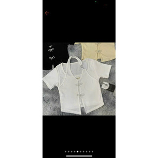 Áo Croptop Cổ Yếm Phối Cúc Nơ