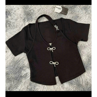 Áo Croptop Cổ Yếm Phối Cúc Nơ