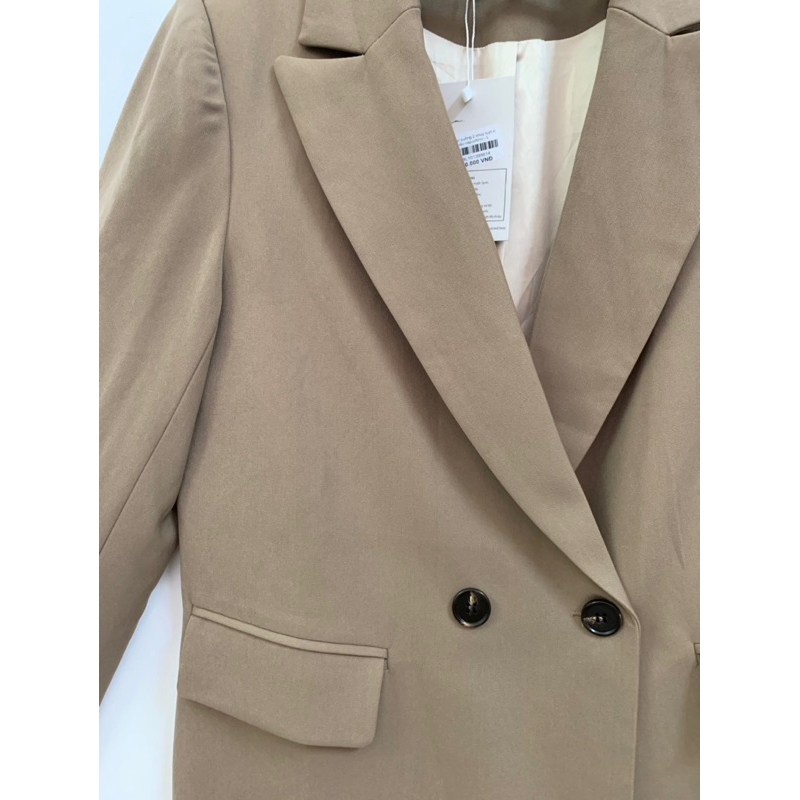 Blazer màu capuchino Adore Dress