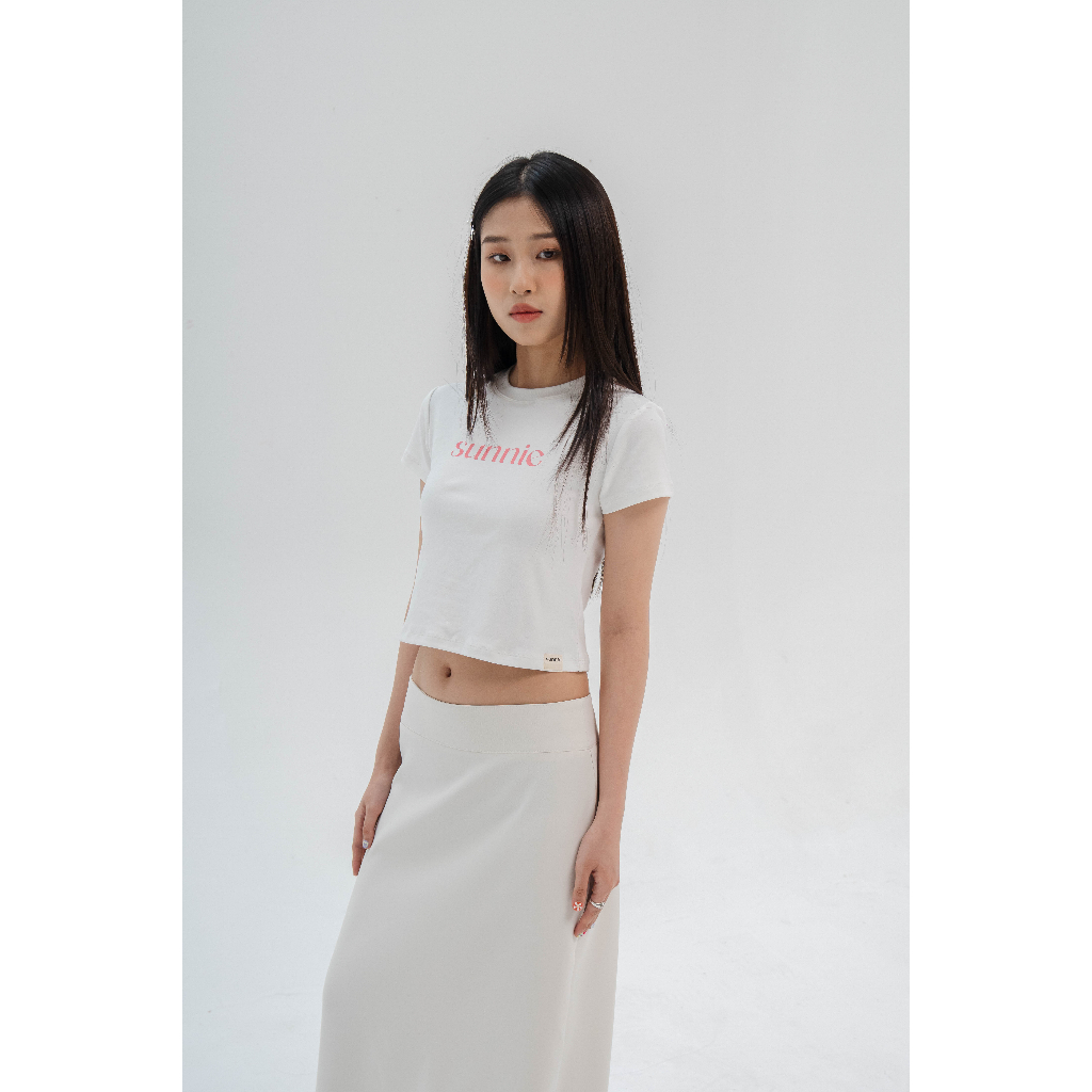 Áo thun baby tee in chữ Sunnie Studios