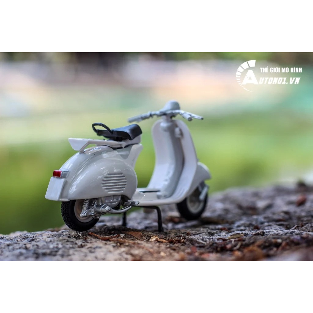 Mô hình xe Vespa 150 1956 white 1:18 Maisto 7070L