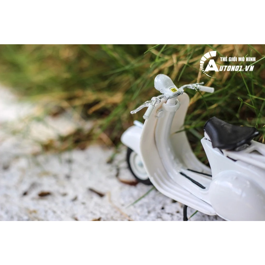 Mô hình xe Vespa 150 1956 white 1:18 Maisto 7070L