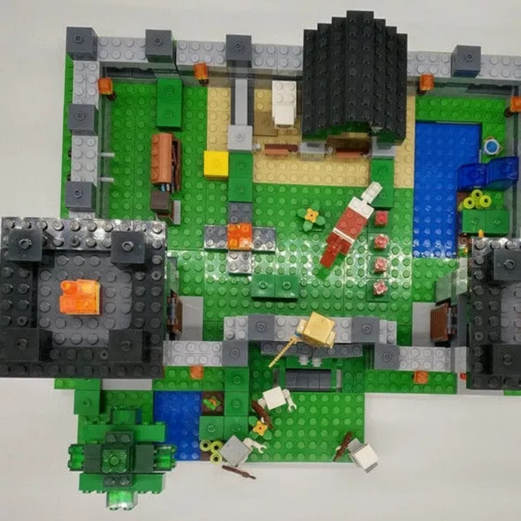 Đồ chơi lắp ráp 1095 10472 Minecraft My World The Fortress