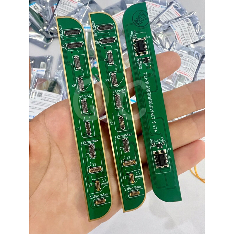 Thanh JC đọc ghi cáp loa trong 8G-13PM