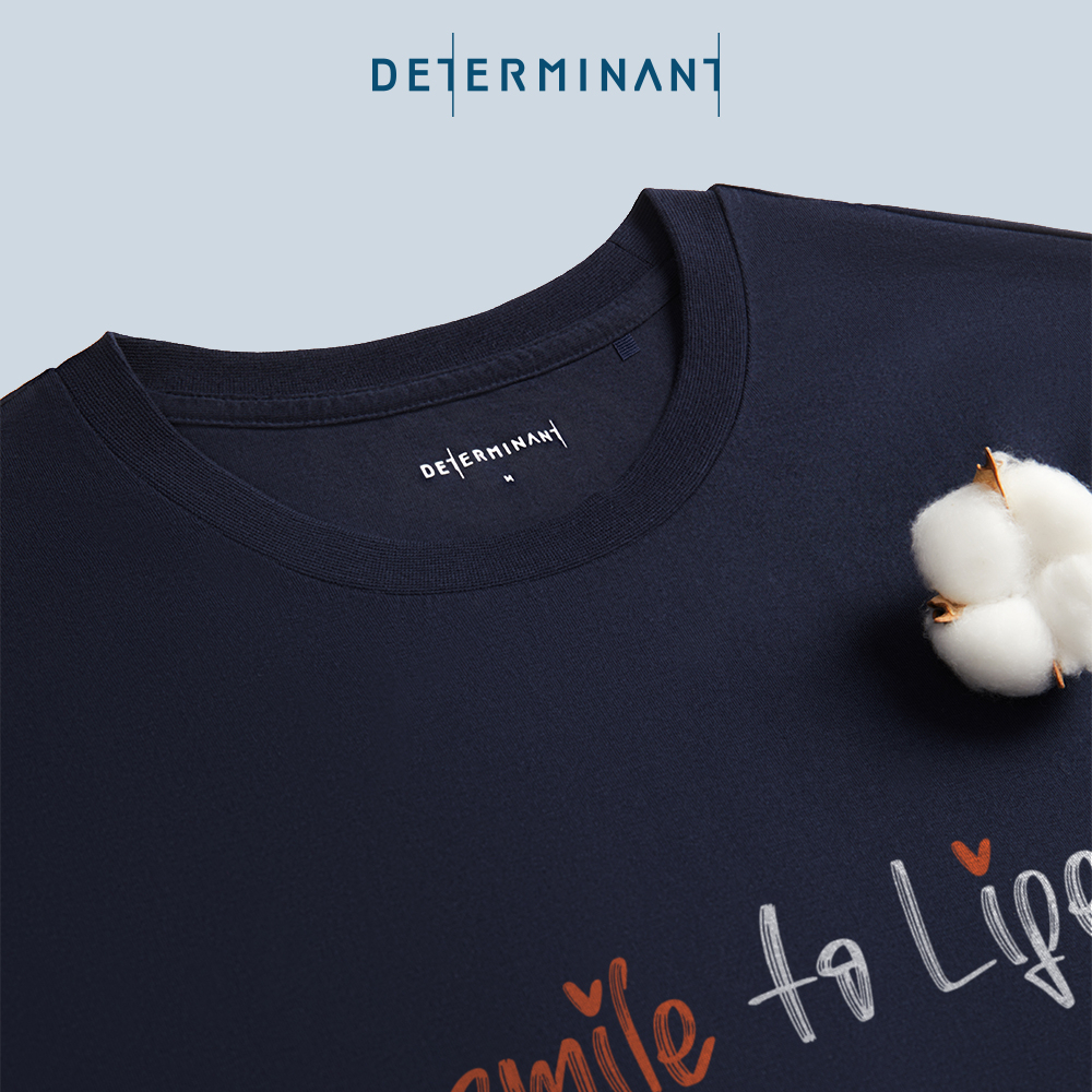 Áo thun nam cổ tròn DETERMINANT Smile to life màu Navy - Tee Navy [DETT01]