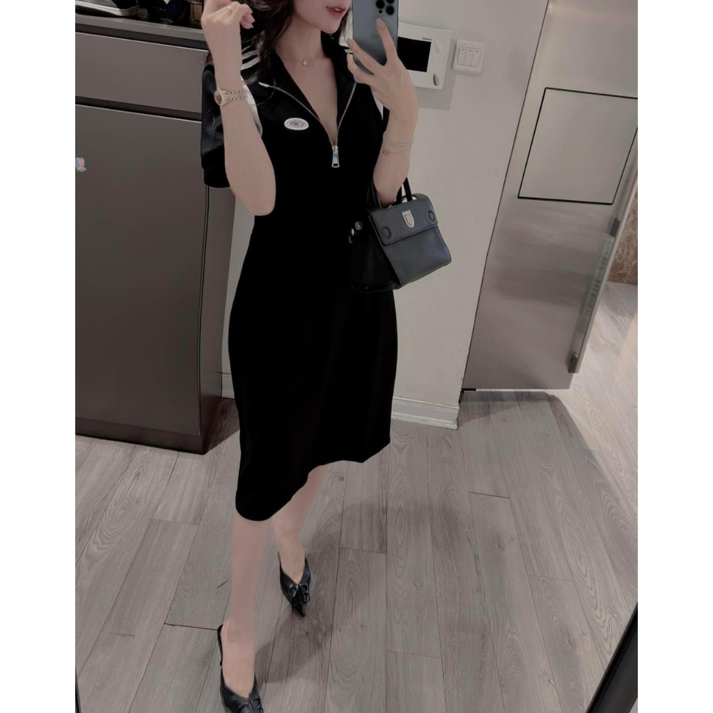 A98- VÁY ĐEN KHÓA CỔ PHỐI VAI